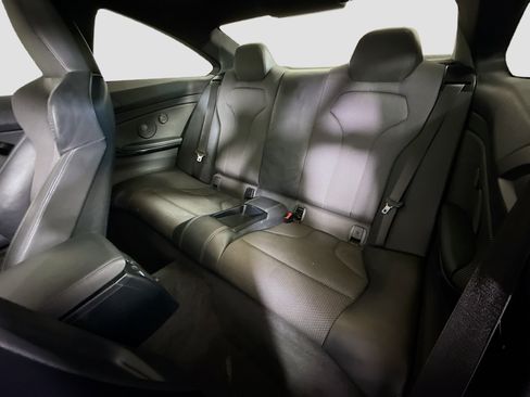 Used 2020 BMW M4 Coupe w/ M Driver's Package image 25