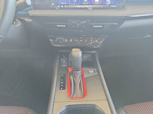 New 2026 Nissan Kicks SR image 3