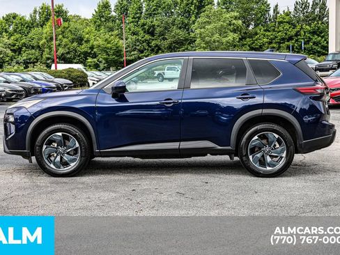 Used 2024 Nissan Rogue SV AWD/4WD image 9