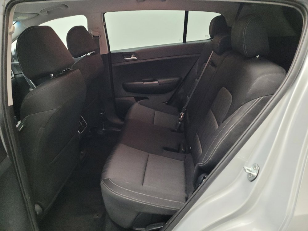 Used 2021 Kia Sportage LX AWD/4WD image 18
