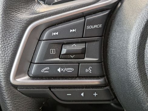 Used 2025 Subaru Outback Premium image 13