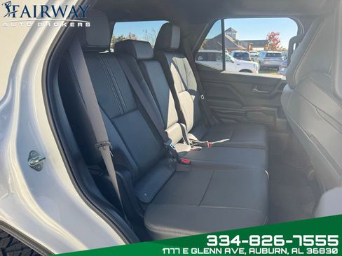 Used 2025 Toyota 4Runner Limited image 13