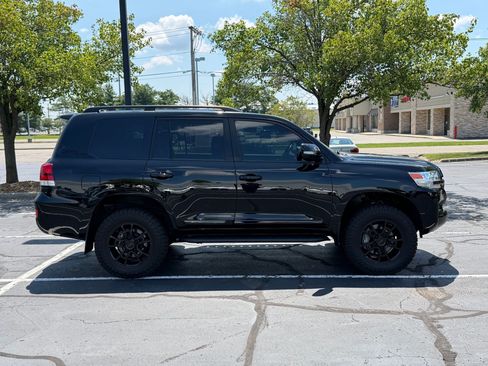 Used 2021 Toyota Land Cruiser AWD/4WD image 6
