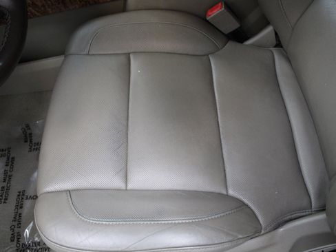 Used 2020 Chevrolet Suburban Premier image 11