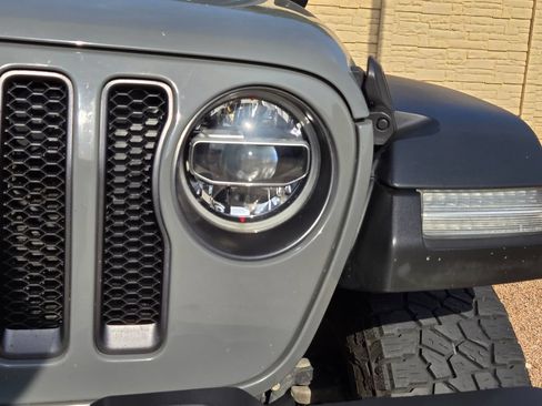 Used 2021 Jeep Wrangler Unlimited Rubicon AWD/4WD image 15
