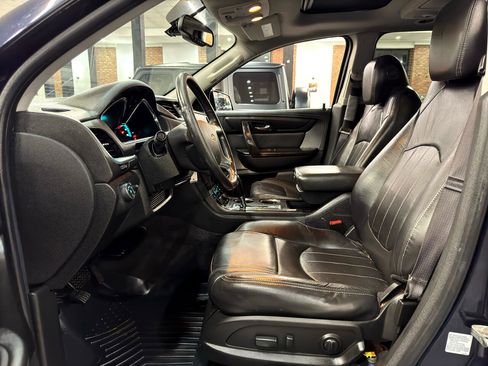 Used 2015 Chevrolet Traverse LTZ w/ LPO, 'HIT The Road' Package image 25