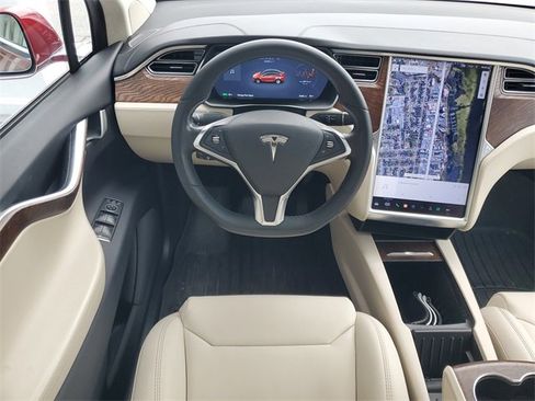 Used 2018 Tesla Model X 100D image 35