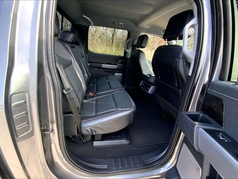 Used 2024 Ford F250 Lariat AWD/4WD image 34