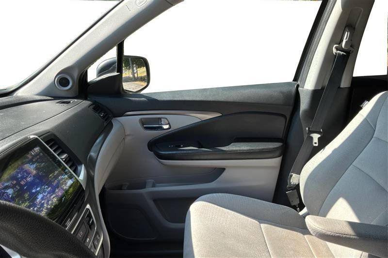 Used 2017 Honda Pilot EX image 22