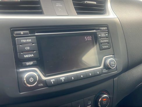 Used 2018 Nissan Sentra S FWD image 15