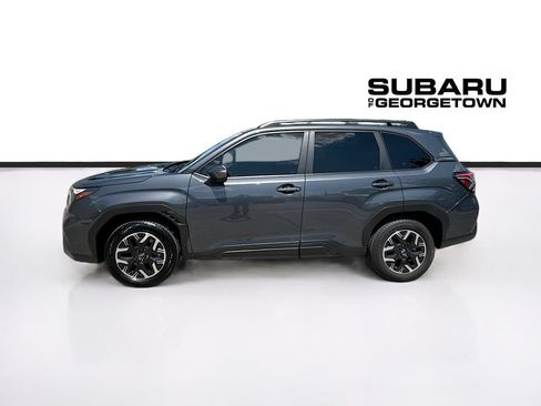 Used 2025 Subaru Forester Premium w/ Convenience Package #1 AWD/4WD image 4