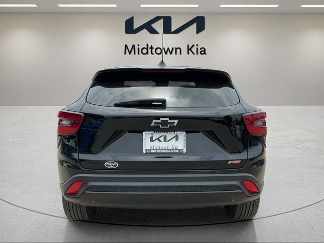 Used 2024 Chevrolet Trax RS w/ Driver Confidence Package FWD image 4