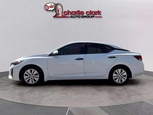 Used 2024 Nissan Sentra S FWD image 2