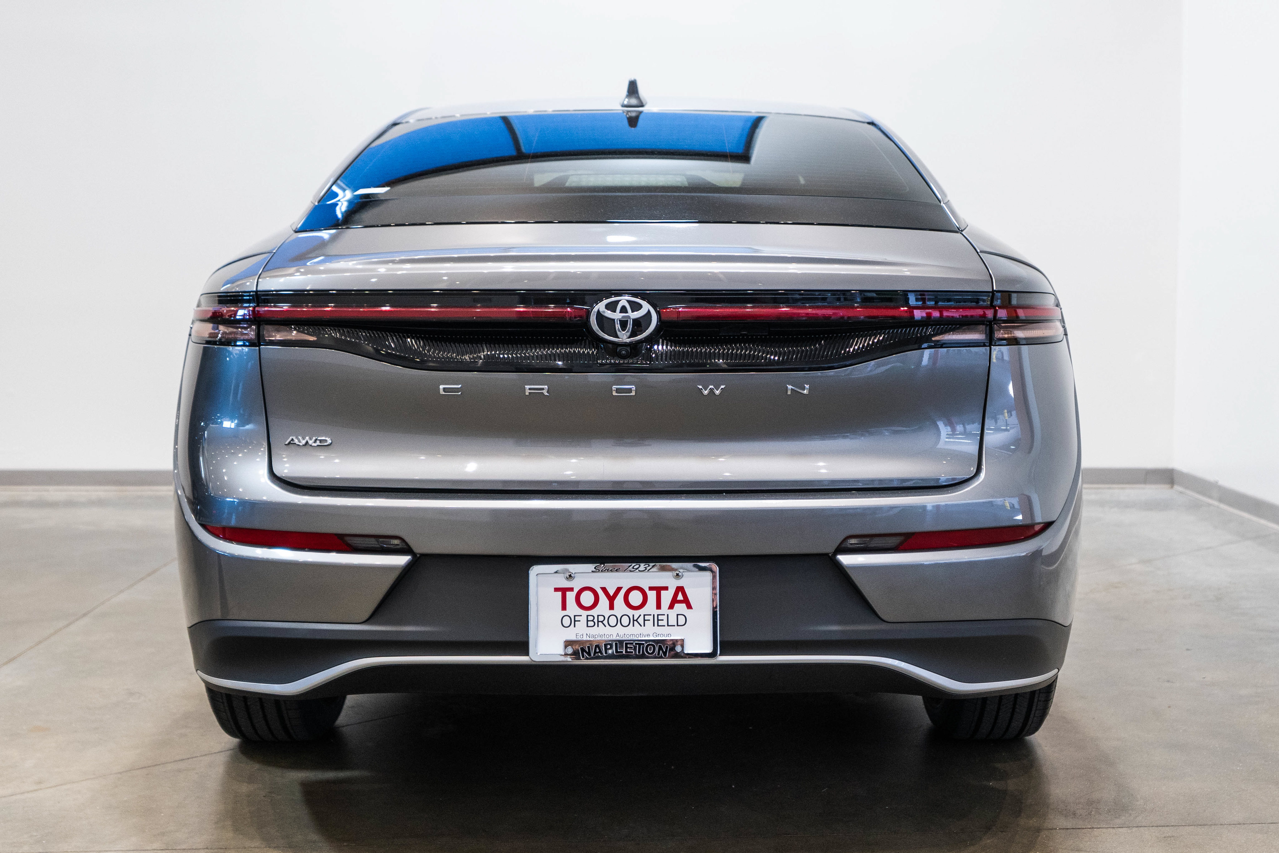 Used 2023 Toyota Crown AWD/4WD image 8