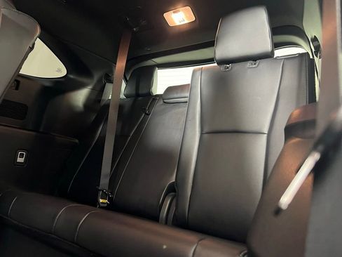 Used 2024 Toyota Highlander XSE image 27