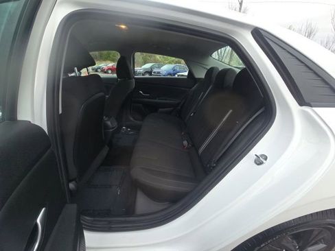 Used 2023 Hyundai Elantra SEL image 24