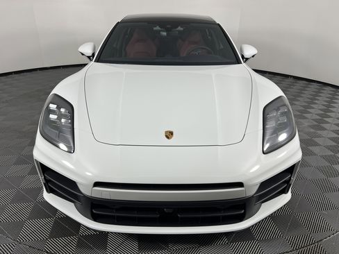 Used 2025 Porsche Panamera 4 image 5