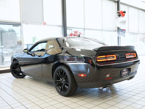 Used 2016 Dodge Challenger R/T Plus RWD image 5