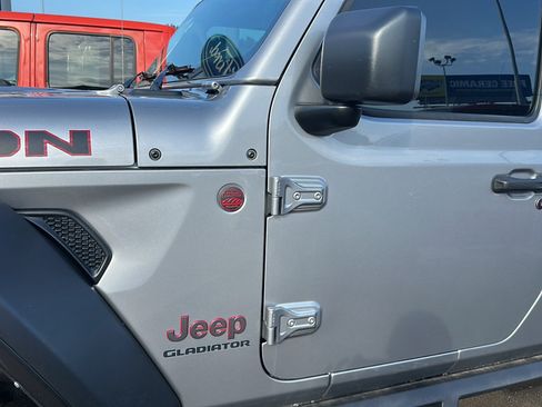 Used 2021 Jeep Gladiator Rubicon AWD/4WD image 27