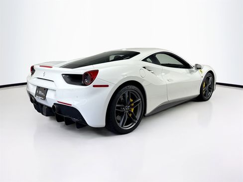 Certified 2016 Ferrari 488 GTB Base image 7