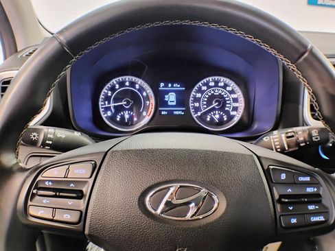 Used 2021 Hyundai Venue SEL FWD image 33