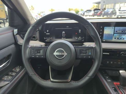 Certified 2025 Nissan Kicks SR FWD image 25