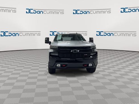 Used 2021 Chevrolet Silverado 1500 LT Trail Boss w/ Bed Protection Package AWD/4WD image 3