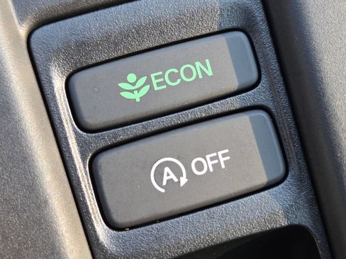 Certified 2025 Honda Accord SE image 8