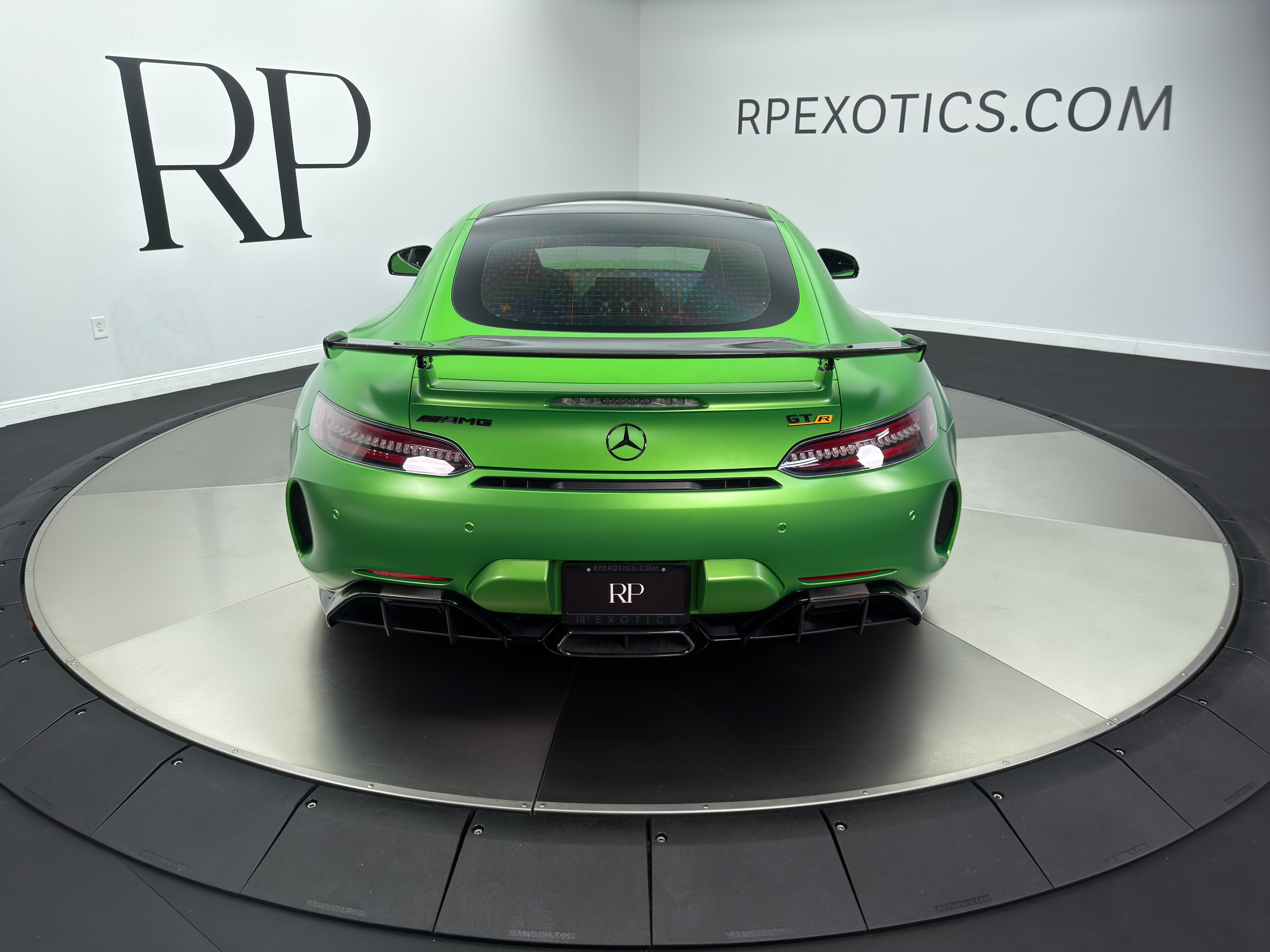 Used 2020 Mercedes-Benz AMG GT R image 4