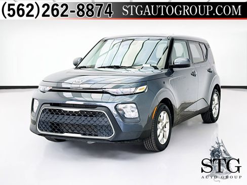 Used 2021 Kia Soul S image 1