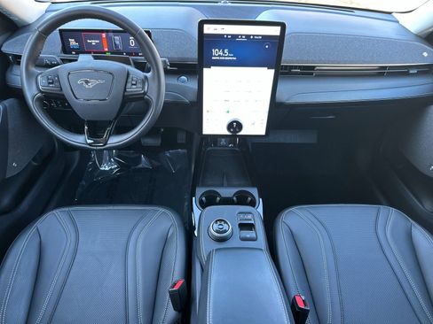Used 2024 Ford Mustang Mach-E Premium image 15