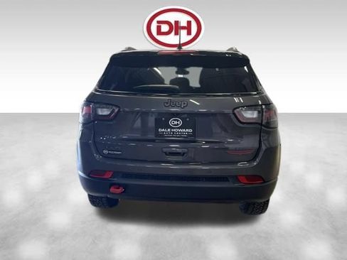 Used 2024 Jeep Compass Trailhawk w/ Trailhawk Elite Group AWD/4WD image 10