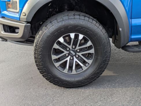 Used 2019 Ford F150 Raptor w/ Equipment Group 802A Luxury AWD/4WD image 11