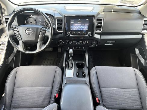 Certified 2022 Nissan Frontier SV AWD/4WD image 18
