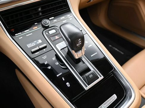 Certified 2023 Porsche Panamera 4 AWD/4WD image 21