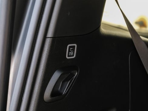 Used 2022 Jeep Wagoneer Series III w/ Convenience Group I image 56