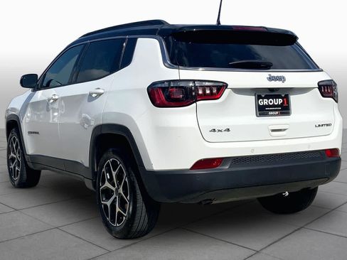 Used 2025 Jeep Compass Limited AWD/4WD image 12