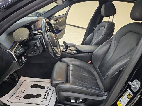 Used 2019 BMW 530i w/ M Sport Package RWD image 19