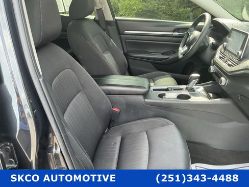 Used 2022 Nissan Altima 2.5 SV FWD image 13