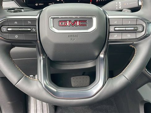 New 2026 GMC Acadia AT4 w/ Luxury Package image 21