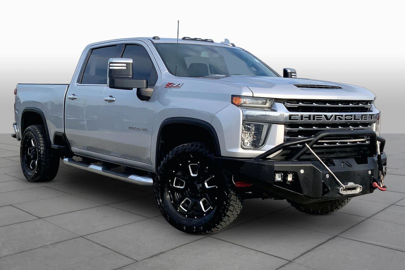 Used 2020 Chevrolet Silverado 2500 LTZ w/ LTZ Plus Package AWD/4WD image 3