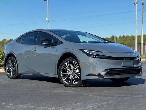 New 2026 Toyota Prius XLE image 2