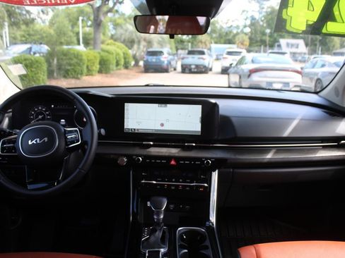 Used 2024 Kia Carnival SX FWD image 32