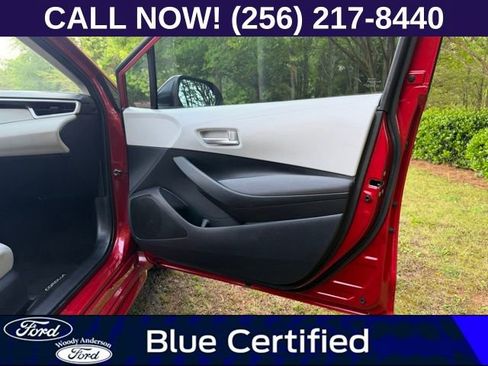 Used 2021 Toyota Corolla LE w/ LE Premium Package FWD image 27