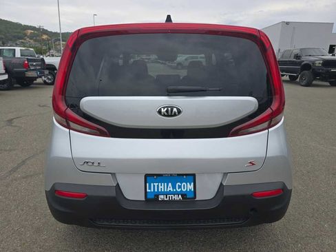 Used 2021 Kia Soul S FWD image 4