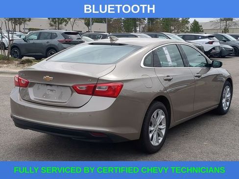 Used 2025 Chevrolet Malibu LT image 5