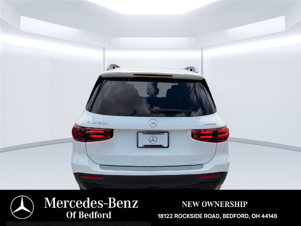 New 2026 Mercedes-Benz GLB 250 4MATIC image 5