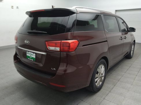 Used 2016 Kia Sedona LX w/ LX Essentials Premium Package FWD image 9
