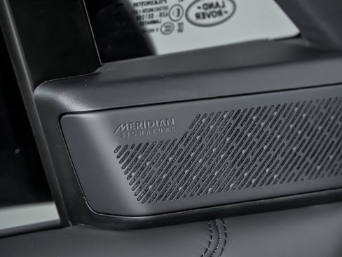 Used 2024 Land Rover Range Rover Long Wheelbase Autobiography image 20