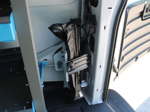 New 2025 GMC Savana 2500 w/ Chrome Appearance Package image 18